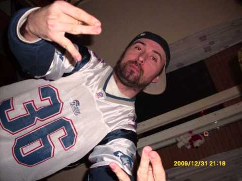 download lagu mp3 mp4 Freedogz, download lagu Freedogz gratis, unduh video klip Freedogz