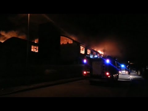 Squadra Emergenza 115: Incendio fabbricato a Montemurlo (PO)