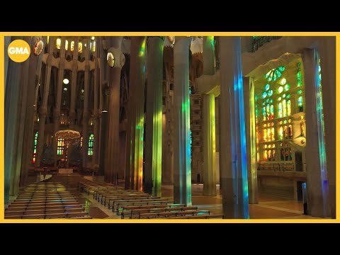 Michael Strahan goes inside the Sagrada Familia in Barcelona