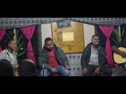 Mudre Malua Tu Cagi...Malumu ni Tobu Kei Naivaukura ft Saiyasi Vunisasari ..@Delaidamanu village