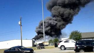 preview picture of video 'Waxahachie chemical fire'