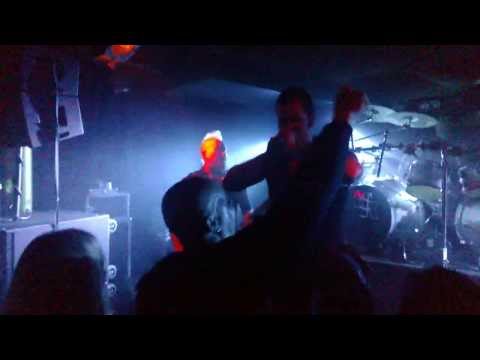 Ruoska - Mies yli laidan