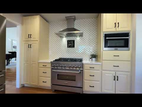 NEW Ken-Caryl Valley Listing in Heirloom! 7 Red Maple listed by Bre