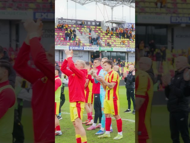 TA drużyna + TA publiczność = 💛❤️