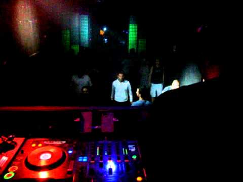 DJ Phabian / Techno Resistance de verão 2011 / Quark Club.