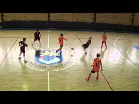 TOUŽIM halový fotbal starších žáků 2.13.2016.