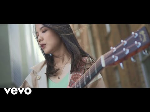 Nadya Fatira - Dia