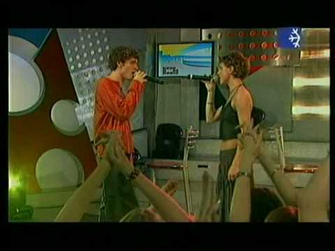 тонева и артемьев. понимаю мем деградач. павел артемьев и тонева. ирина тонева и павел. ира тонева и паша артемьев.