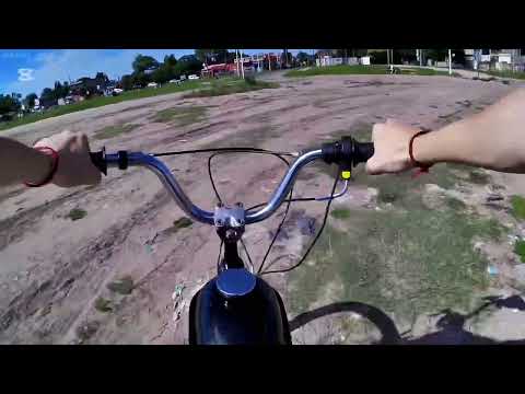 POV-BICIMOTO 100CC 70KMH+ Por Merlo Buenos Aires argentina-Entrando al campo milita-Manejando-Drive