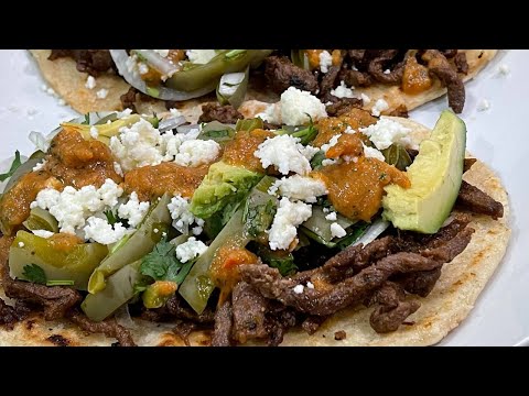 Cómo Hacer Unos Ricos Huaraches Rellenos De Frijoles Con Bistec y Nopales La Cocina De Sol.