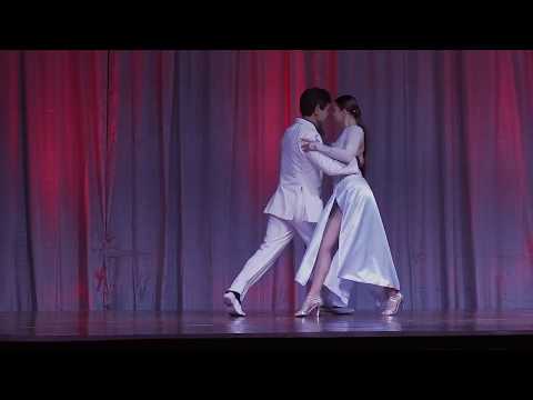 Milongueando en el 40 (2018)