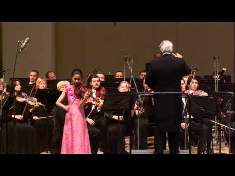 Shoji Sayaka plays Mendelssohn's Violin Concerto in E minor