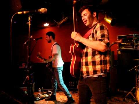 9/12 Steel Train - Bloody Lips @ DC9, Washington, DC 5/04/11