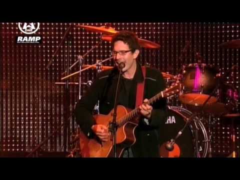 Yoav - Beautiful Lie (live)