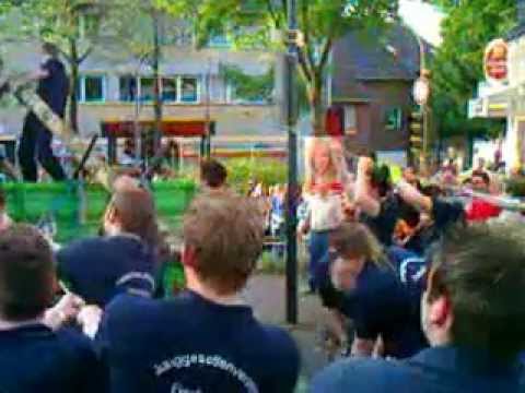 30. April 2012 19:53 Maibaumsetzen in Fischenich