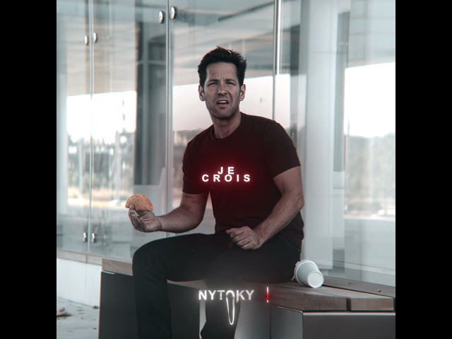 Vídeo relacionado con Marvel Ant-Man And The Wasp Ant-Man Glitch - Retrato de Ant-Man Camiseta