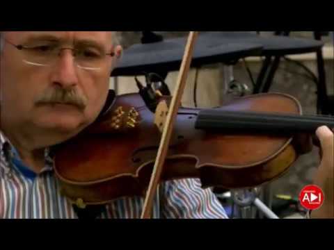 158. Santo, Santo, Santo! (di Rev. John Bacchus Dykes – Jones Thomas W.).