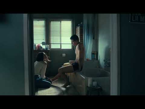 Cassie and Luke | Bath scene