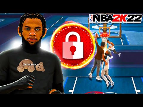 NEW BEST 2-WAY PLAYMAKER BUILD IN NBA 2K22! PRO DRIBBLE MOVES + ALL CONTACT DUNKS!