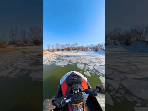 Катаю на гидроцикле по льду 🤭. #brp #гидроцикл #юмор #brpspark #seadoo #зима