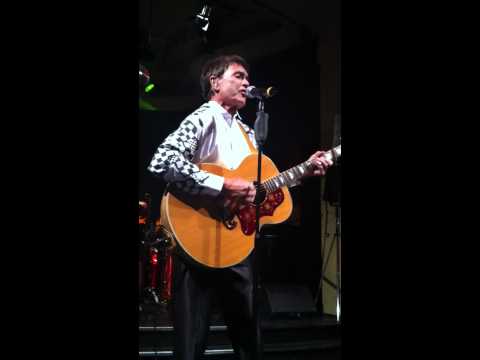"All Shook Up"-Cliff Richard live at Sixt Event in Berlin - 07-03- 2012