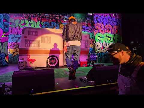 Yelawolf "Outer Space" LIVE