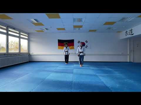 Do, Tung-Duong Tim; Siepmann, Anna Form 1