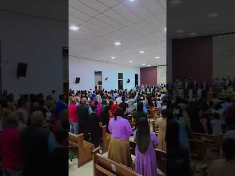 Cantora Samara Sorrequia- Congresso unificado em: São João da Aliança- Go.