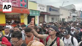 Migrant caravan departs Mexico seeking to continue asylum procedures