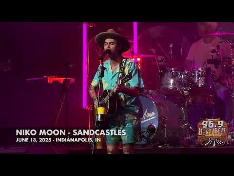 Niko Moon sings "Sandcastles" in Indianapolis on June 13, 2025