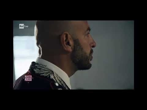 basco rosso - scena confort zone