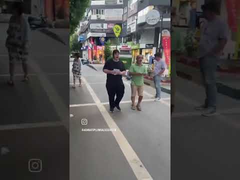 Adana'da TÖP üyeleri, NATO'ya hayır bildirisi dağıttılıkları için gözaltına alındı.