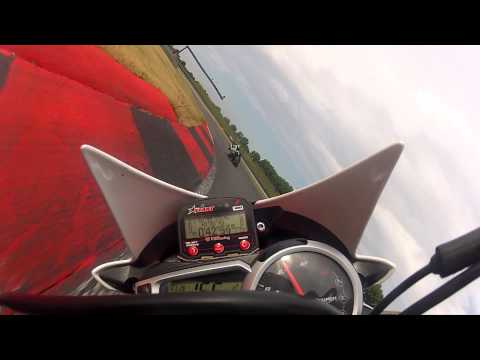 Crashing my 2013 Street Triple R with over 150 km/h in the triple left at Oschersleben