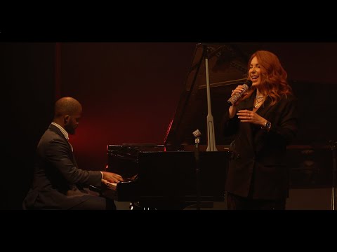 Robin McKelle - Hallelujah I love her so (Live in Paris)