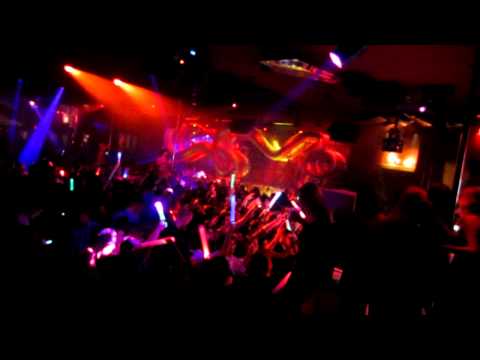 steve aoki - surrender