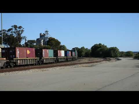 Freight Train  (5PM5)