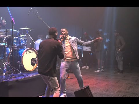 Tawanda Tehillah Midzi ft Donald Roy - Mqalisi / Yahweh Medley (Live)