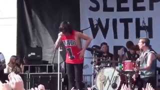 Low- Sleeping With Sirens Live (Vans Warped Tour 2013; Portland)