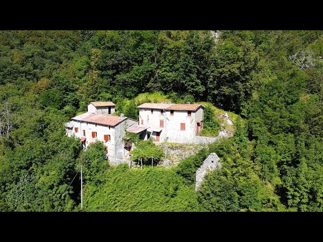 LA GHIANDAIA - Mountain cottages, access from a trekking path - Rustici accesso sentiero trakking