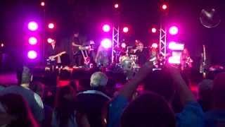 The B-52s - Dancing Now - 8/6/2011