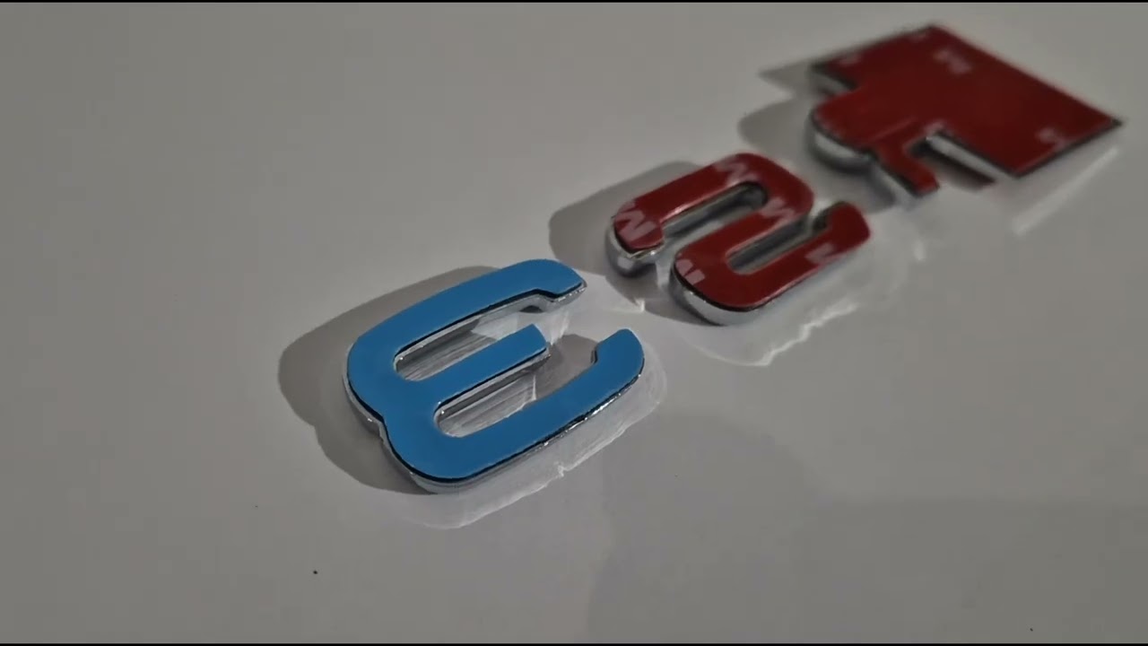 Audi Эмблема RS3 Video 1