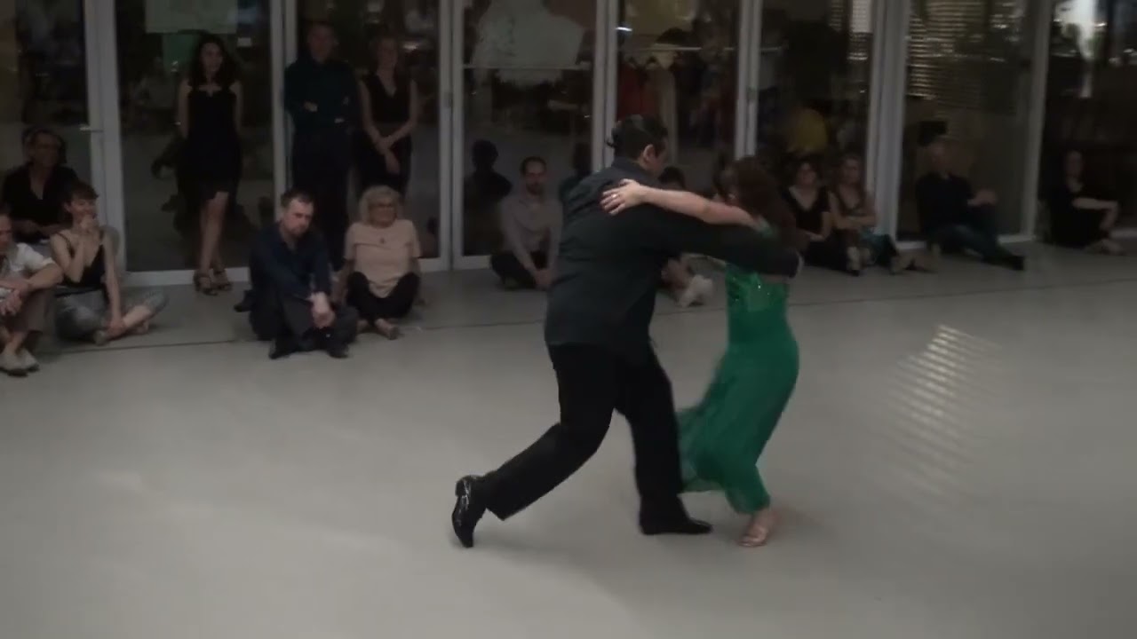 Paula Rubin & Mariano Galeano @ El puntazo (Juan D'Arienzo)