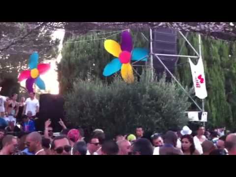 Ipm rome pool party tony humpries