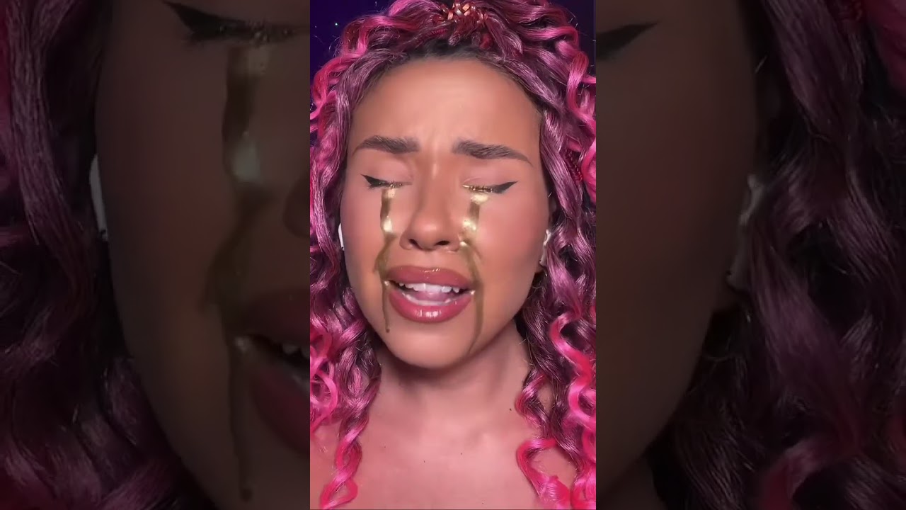 Tears of gold✨ Using special eyes drop💕