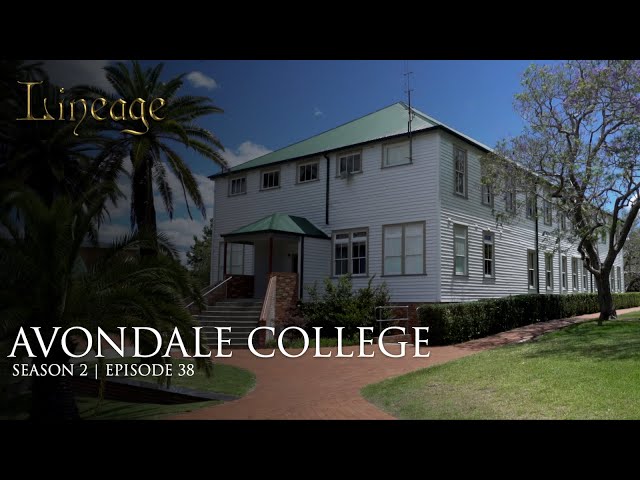 הגיית וידאו של Avondale בשנת אנגלית