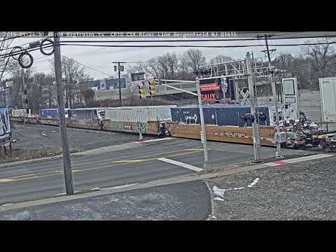 1- 21-2019 10:45 sb stack CSX 444, 345 Q008