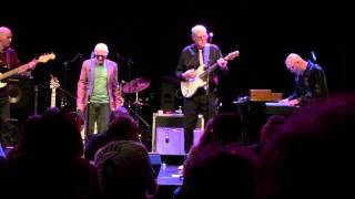 Graham Parker & The Rumour 2015-06-18 Sellersville Theater " Nobody Hurts You"