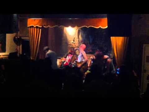 Le Skeleton Band live at Jamboree Venue London