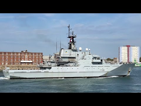 HMS Tyne arrives in Portsmouth