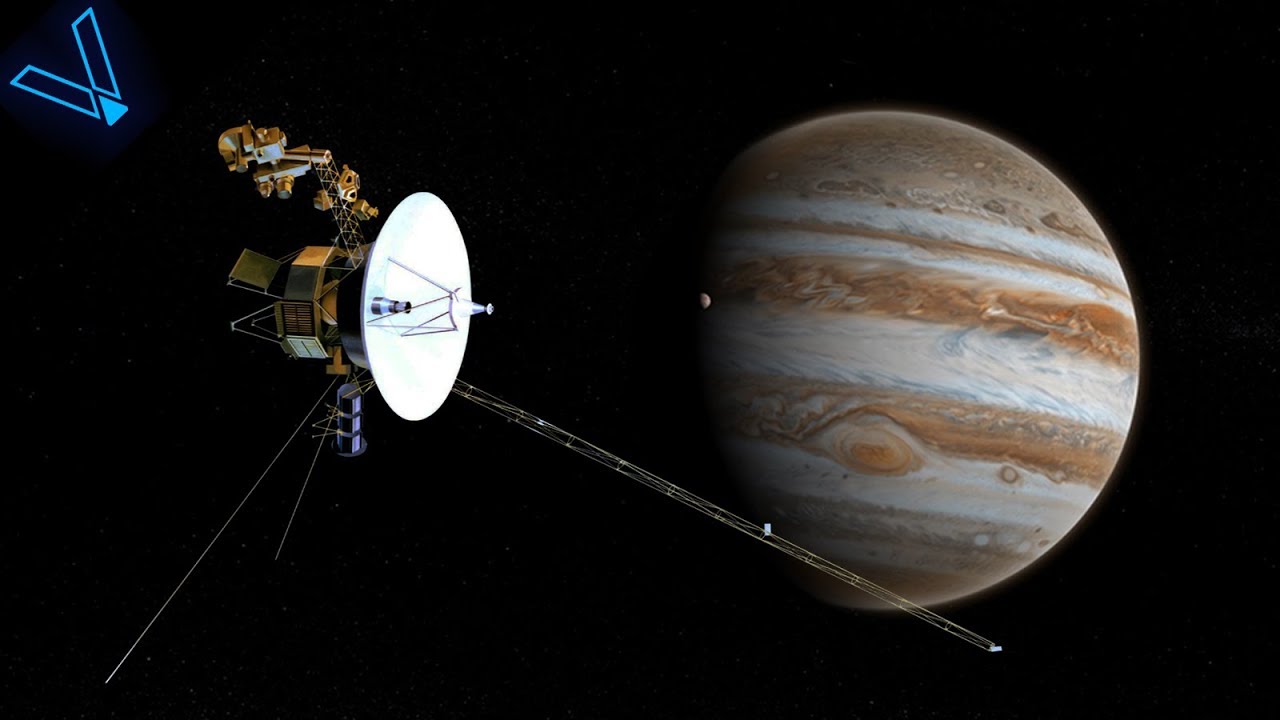 When did Voyager reach Saturn?